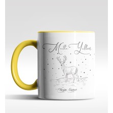 Hediye Zengini Kişiye Özel Mutlu Yıllar Geyik Tasarımlı Sarı Kupa