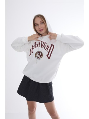 Mad&Calf Kadın Ekru Harvard Baskılı Oversize Kapüşonlu Sweatshirt