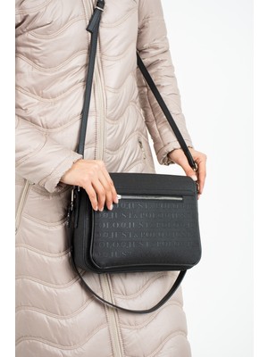 Siyah Büyük Boy Gofraj Baskı 6 Gözlü Kadın Çapraz Omuz Çantası 29X19CM PBU20106