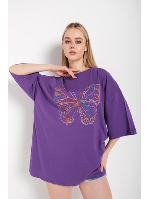 Trendseninle Kadın Oversize T-Shirt Ön Lazer Kelebek Baskılı Tişört