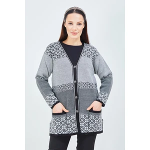 Fresh Moda Kadın Siyah Beyaz  Desenli Triko Düğmeli Cepli Kışlık Anne Hırkası