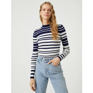 Dik Yaka Kazak Dar Kesim Uzun Kollu