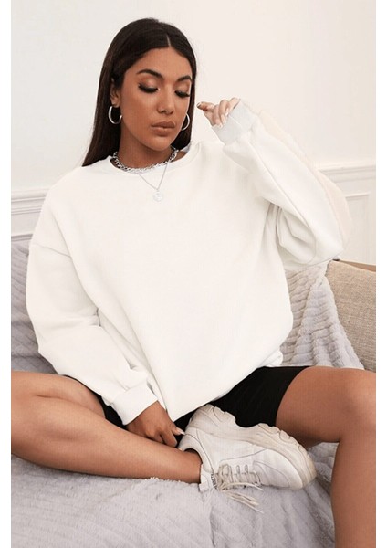 Kadın Basic 0 Sıfır Yaka Baskısız Düz Oversize Salaş Bol Kesim Polar Sweatshirt