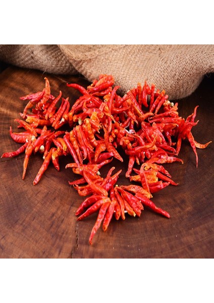 Güneşte Kurutulmuş Yöresel Kuru Süs Biber Yeni Mahsul Antep Atom Biber Kurusu 1 Dizi ( 200 Adet ± ) fırsatları