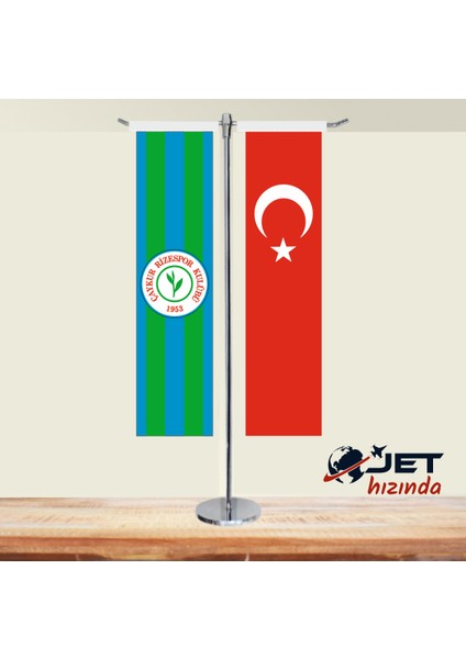 Jethızında Çaykur Rize Spor ve Türk Bayrağı 2'li T Masa Bayrağı Takımı