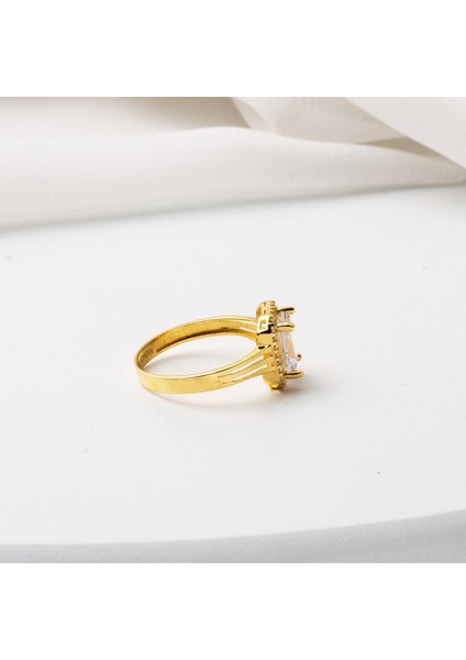 14 Ayar Altın Baget Taşlı Yüzük fırsatları