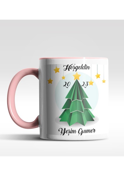 Kişiye Özel Hoş Geldin 2022 Çam Ağacı Tasarımlı Pembe Kupa