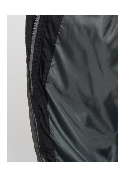 500467 Park Anorak Erkek Mont fırsatları