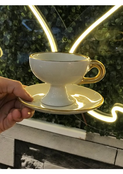Kadeh Model Altın Işlemeli Kahve Fincanı modelleri