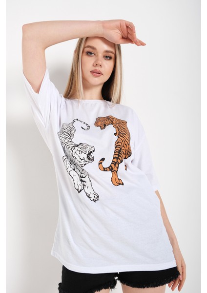 Kadın Kaplan Baskı Oversize T-Shirt modelleri