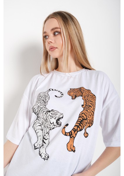 Kadın Kaplan Baskı Oversize T-Shirt fırsatları