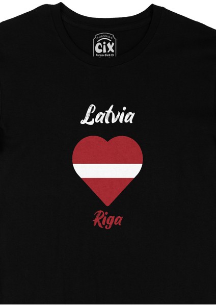Riga Letonya Bayraklı Kalpli Siyah Tişört