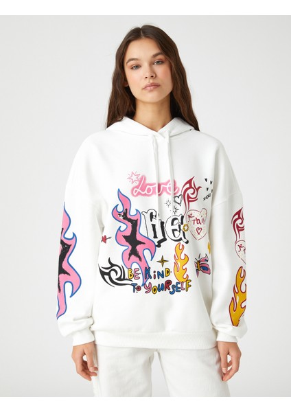 Kapüşonlu Sweatshirt Uzun Kollu Grafiti Baskılı