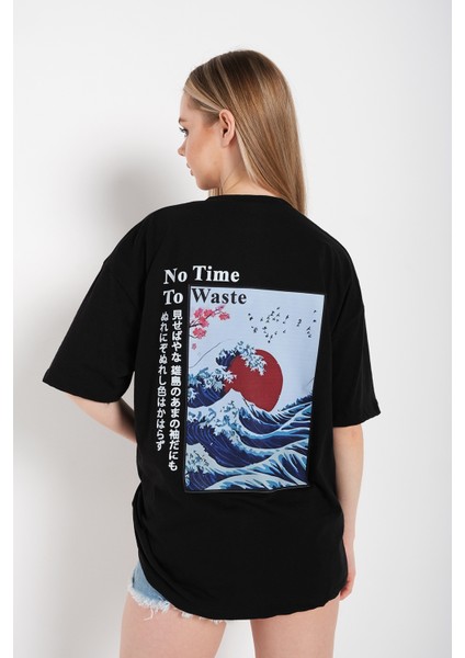 Kadın Japanese Sırt Baskılı T-Shirt fiyatları