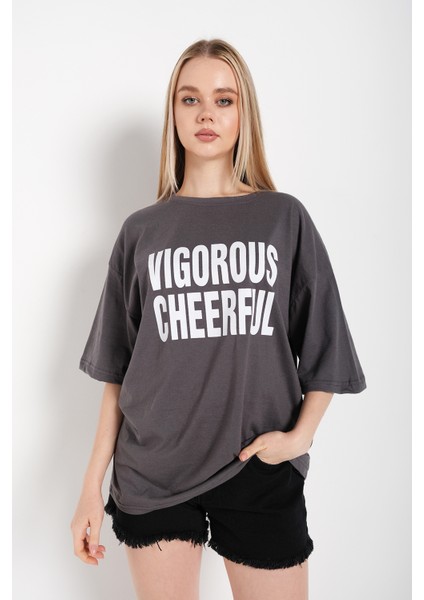 Kadın Oversize Vigorous Cheerful Baskılı T-Shirt