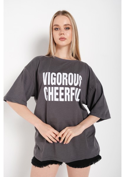 Kadın Oversize Vigorous Cheerful Baskılı T-Shirt