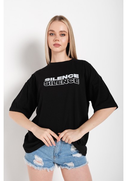 Kadın Silence Baskılı T-Shirt fırsatları