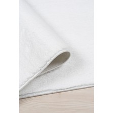 Valery Home Oval Comfort Puffy Overloklu Peluş Yolluk Beyaz