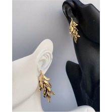 Queen Aksesuar Yeni Trend Zara Model Yaprak  Sarkıt Çelik Küpe Gold Altın