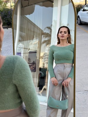 Pelin Yıldız Butik Yeşil Crop Hırka