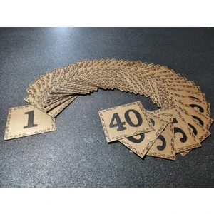 Kapı Numarası  5.5x6.5 cm  Metalik Altın Sarı Üzeri Siyah Baskı Kendinden Yapışkanlı No:1 Den 40’a
