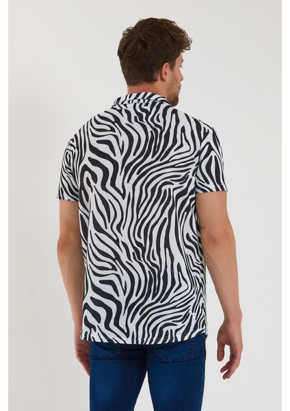 Erkek Kısa Kollu Pamuklu Desenli Slim Fit Apaş Yaka Gömlek 21Y-4300594-09 fırsatları