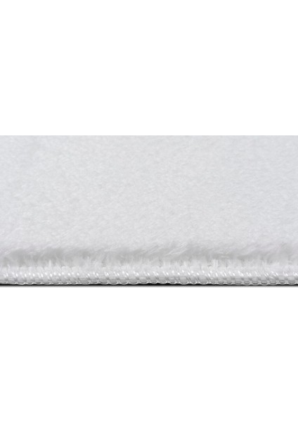Oval Comfort Puffy Overloklu Peluş Yolluk Beyaz fırsatları