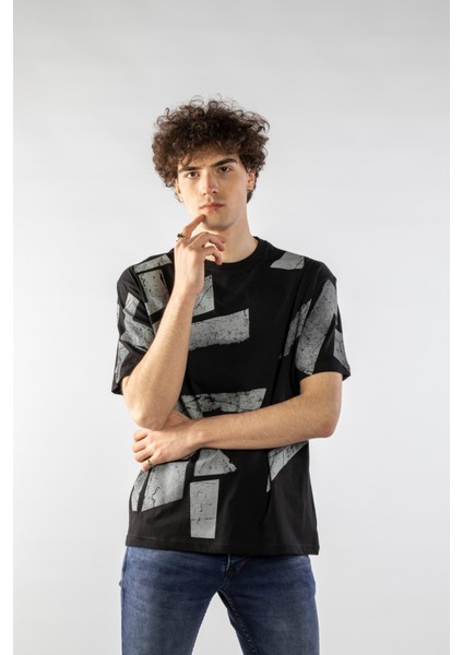 Erkek Geometri Baskılı Oversize Kısa Kollu T-Shirt fiyatları