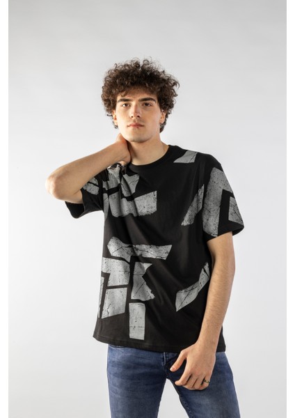 Erkek Geometri Baskılı Oversize Kısa Kollu T-Shirt modelleri
