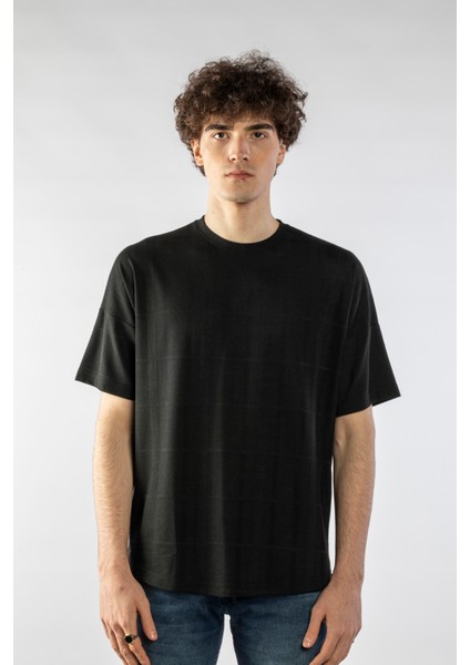 Erkek Jakarlı Oversize Kısa Kollu T-Shirt fiyatları