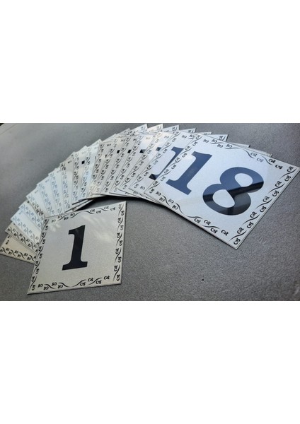 Kapı Numarası 10X12 cm Metalik Gümüş Gri Üzeri Siyah Baskı Kendinden Yapışkanlı No:1 Den 18’e