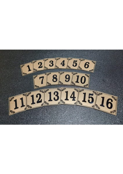 Kapı Numaraları No 1 Den 16 E 4x4 cm Yapışkanlı Metalik Altınsarı Üzeri Siyah Baskı