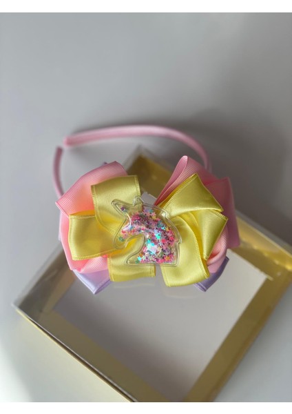 Ince Pembe Saten Taçlı Şeffaf Parlak Pullu Renkli Unicorn Süslü Soft Pembe Şila Sarı Fiyonk Kurdeleli Anne Kız Çocuk Bebek Tacı