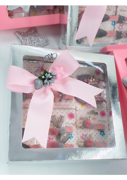 Lüks Gümüş Kutulu Yılbaşı 12 Parça Bebek Çocuk Taşlı Toka Aksesuar Hediye Seti Şapka Tavşan modelleri