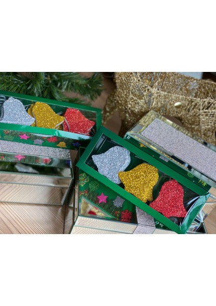 Yeni Yıl Yılbaşı Hediye Çan Zil 12 Li Simli Çam Ağacı Süs Strafor Set Kutulu Gold Gümüş Kırmızı modelleri