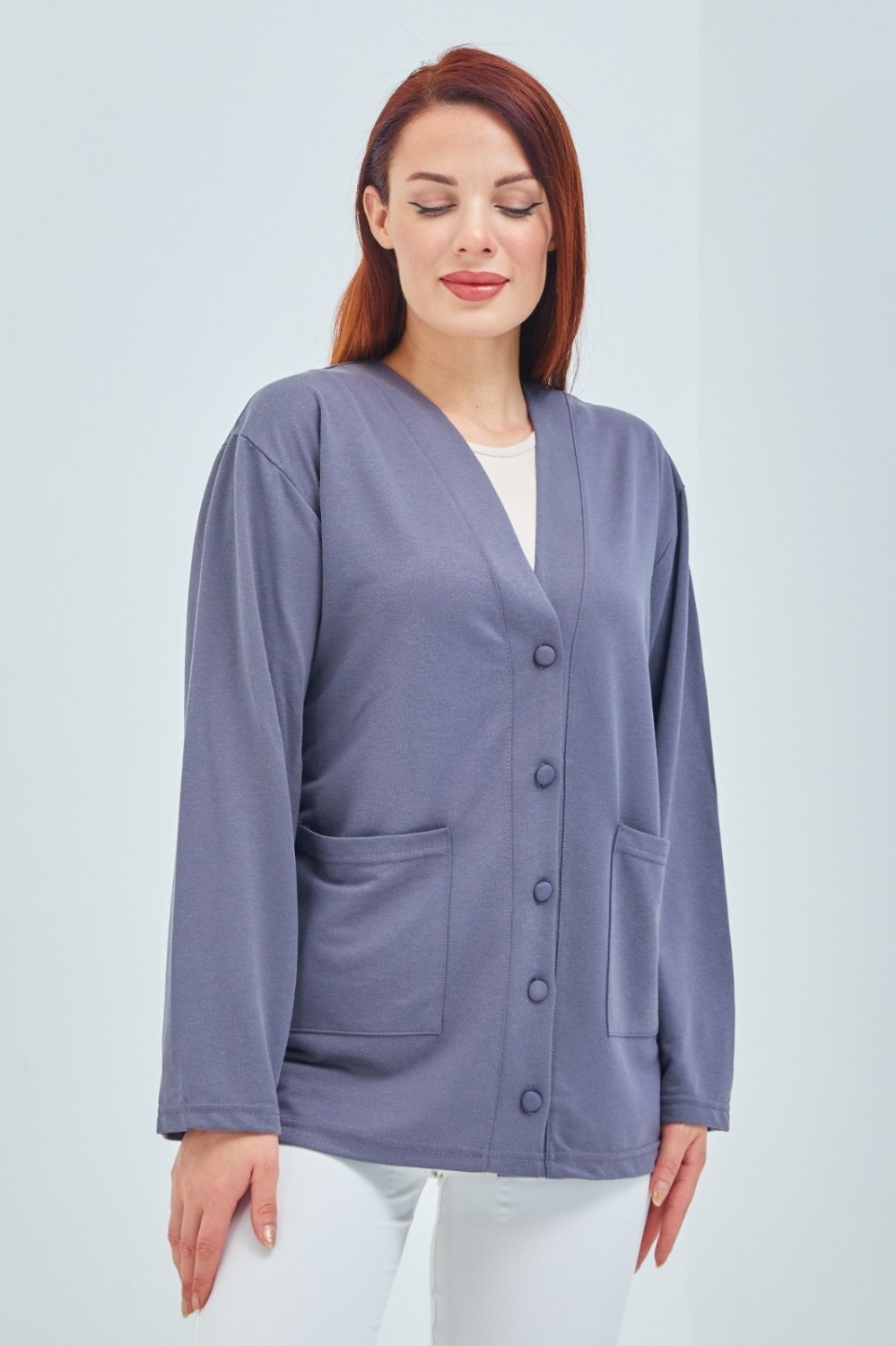 Fresh Moda Kadın Gri Mevsimlik Cepli Düğmeli Kısa Penye Hırka görsel 3