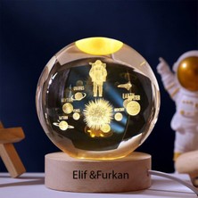 Hediye Fikri Büyük Boy Işıklı Ahşap Kaideli Uzay Temalı Cam Küre 8 cm
