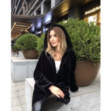 Mira Peluş Kapişonlu Yumoş Kürk Kaban
