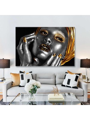 SML Tablo Gümüş ve Gold Makyajlı ve Saç Aksesuarlı Dudakları Pırıltılı Manken Kanvas Tablo