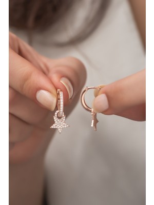 Nereze 925 Ayar Gümüş Zirkon Taşlı Sallantılı Yıldız Küpe