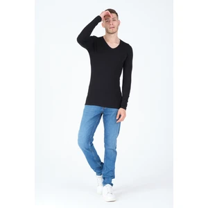 The One Erkek V Yaka Likralı Basic T-Shirt