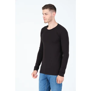 The One Erkek Bisiklet Yaka Likralı Pamuklu Basic T-Shirt