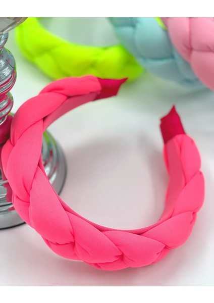 Yeni Yaz Modası Neon Pembe Geniş Örgü Taç Kadın Çocuk Tacı fiyatları