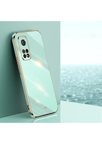 Samsung Galaxy A04 Uyumlu Kılıf Kamera Korumalı Parlak Gold Şerit Kenarlı Yumuşak Silikon Kapak