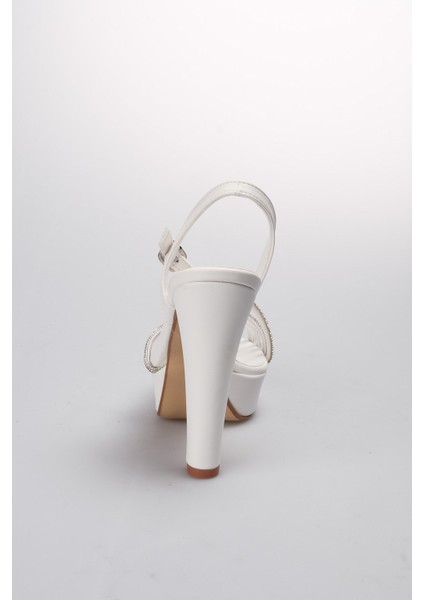 Taşlı Beyaz Renk Kadın Topuklu Ayakkabı modelleri