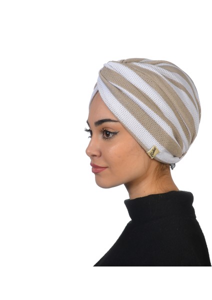 Twisted Beignet White Çizgili Esnek Örme Kumaş El Yapımı Şık Bone