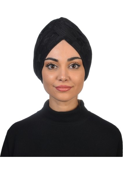 Twisted Circle Black Geometri Desen Siyah Renkli El Yapımı Esnek Kumaşlı Şık Bone