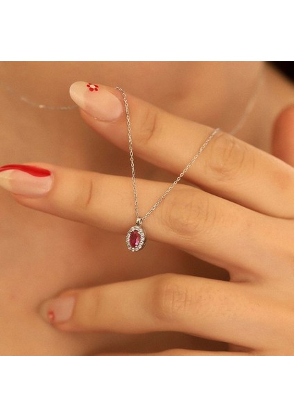 925 Ayar Gümüş Ruby Taşlı Oval Kolye