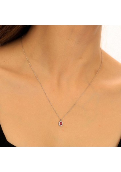 925 Ayar Gümüş Ruby Taşlı Oval Kolye