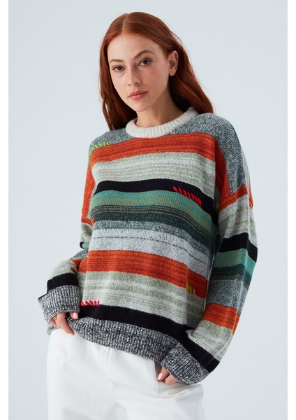 Camıla Pullover Bol Kesim El Işlemeli Kadın Triko Kazak Multi fiyatları